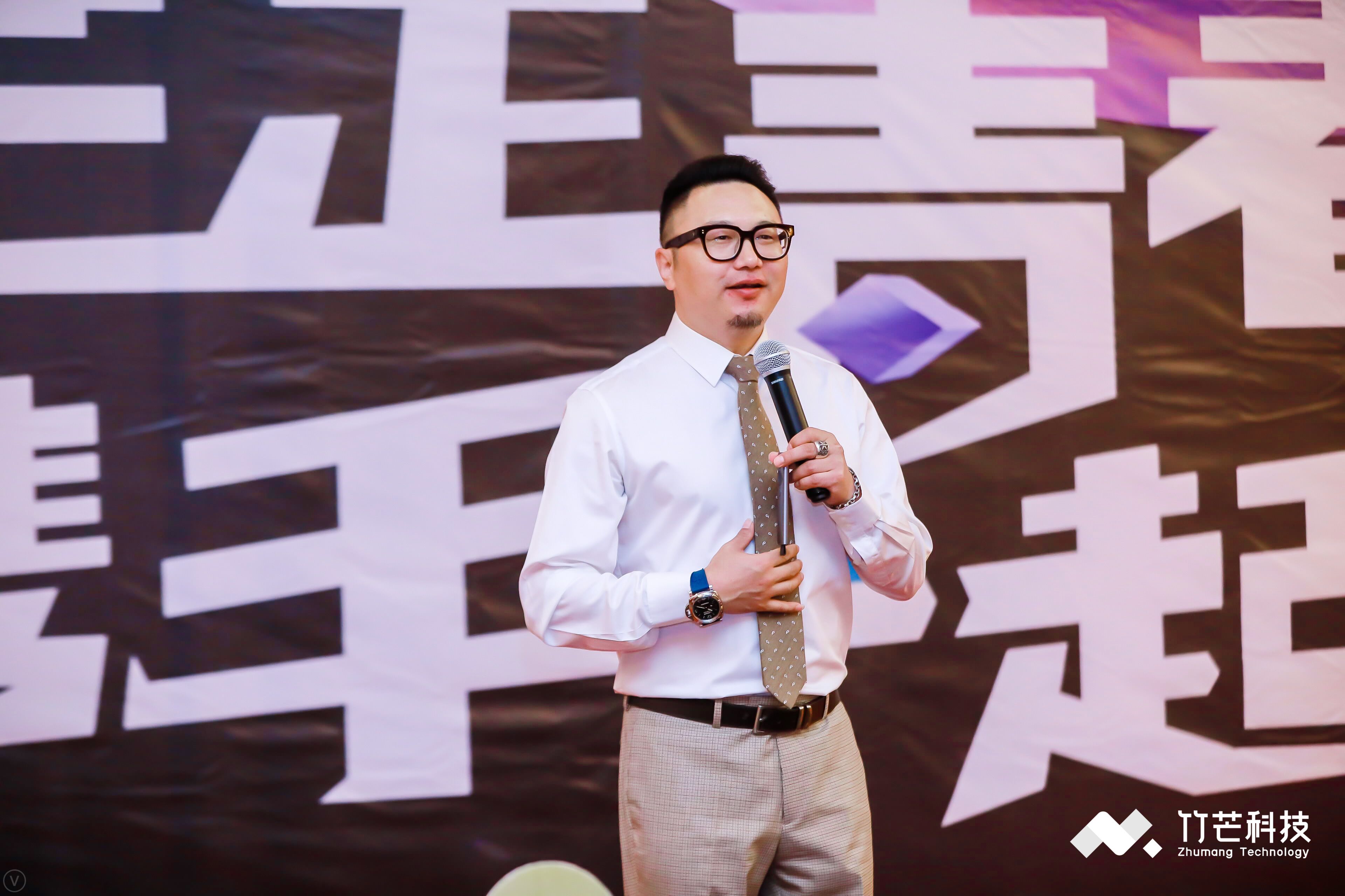 領(lǐng)導帶好團隊的5個法則之三：進行有效激勵的要求 