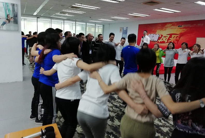 團(tuán)隊激勵培訓(xùn)課程方案、團(tuán)隊激勵游戲、團(tuán)隊激勵培訓(xùn)講師專題